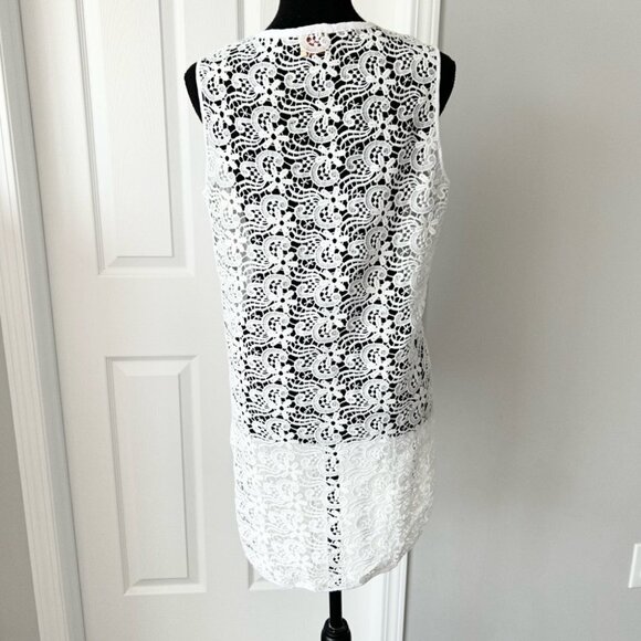Torn By Ronny Kobo Lace Back High Low Hem Sleeveless Top - Picture 3 of 13